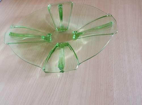 Vintage Green Glass Plate (30cm x 25cm)