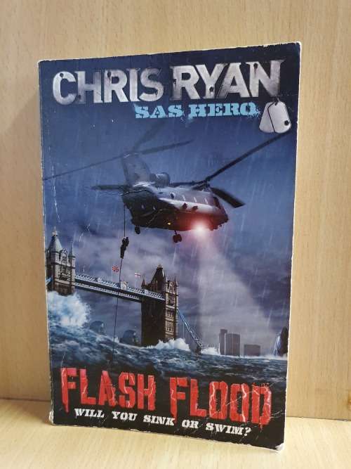 Flash Flood: Chris Ryan (Paperback)