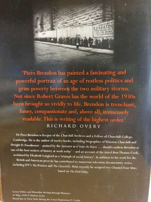 The Dark Valley - A Panorama of the 1930`s: Piers Brendon (Paperback)