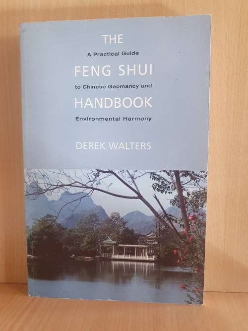 The Feng Shui Handbook: Derek Walters (Paperback)