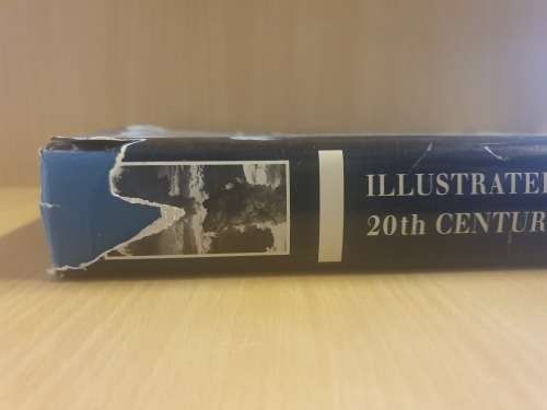 Hamlyn - Illustrated History of 20th Century Conflict : Neil Grant (Hardcover)