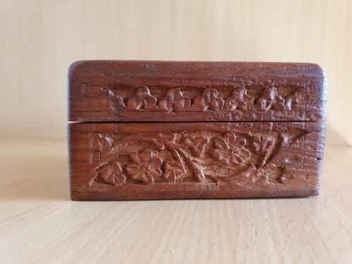 Square Shape Wooden Jewellery Box (13cm x 13cm height 7cm)