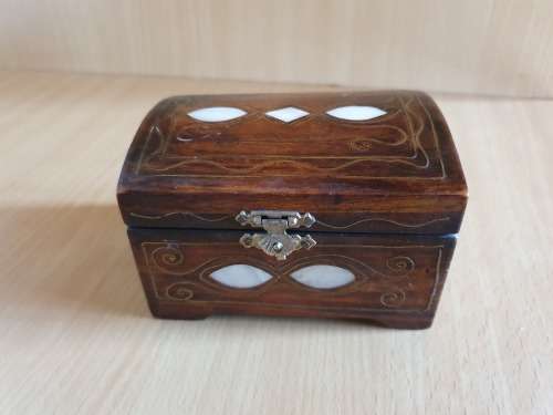 Wooden Jewellery Box (11cm x 8cm height 7cm