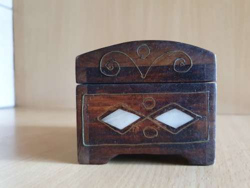Wooden Jewellery Box (11cm x 8cm height 7cm