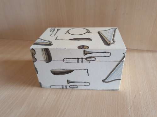 Wooden Box (14cm x 9cm height 8cm)
