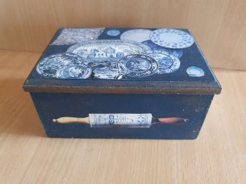 Wooden Box (15cm x 10cm height 7cm)