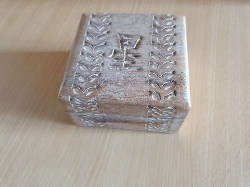 Wooden Box (10cm x 10cm height 8cm)
