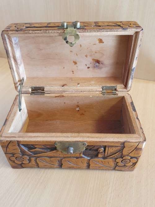 Carved Wooden Camphor Box (20cm x 10cm height 11cm)