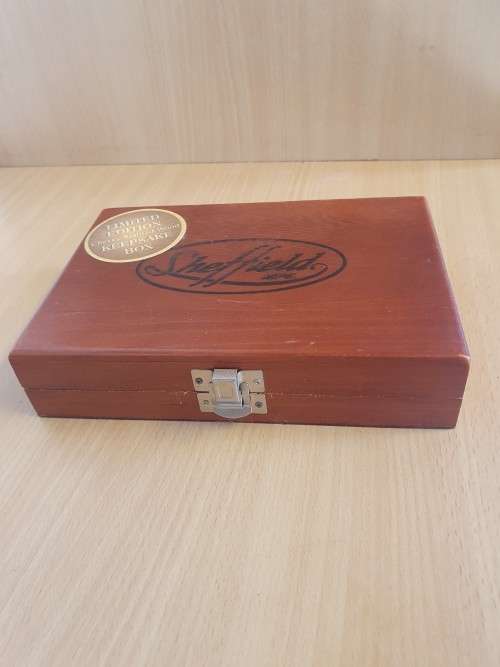 Wooden Box (22cm x 15cm height 5cm)