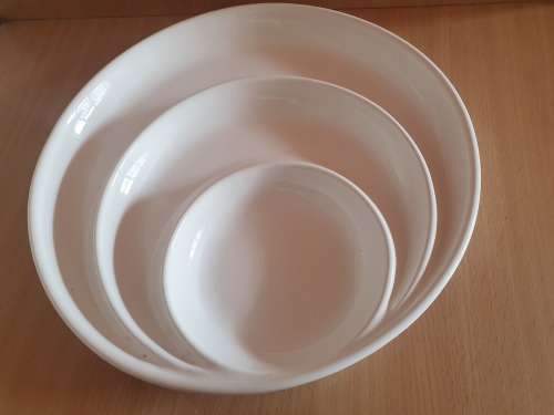 White Round Serving Platter (width 32cm)