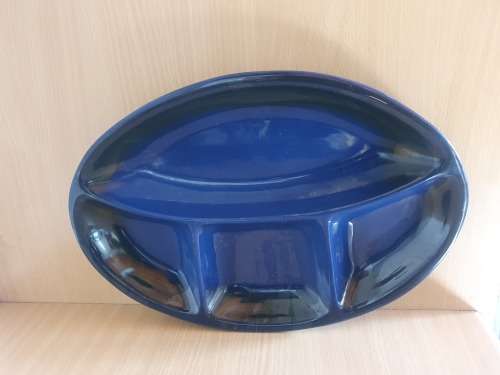 Blue Oval Platter with Dividers (38cm x 27cm)