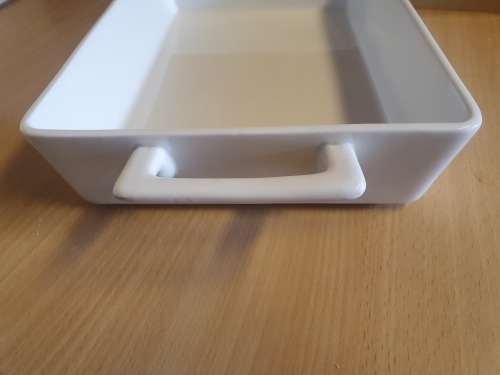 White Ovenware Dish (30cm x 20cm. height 7cm)