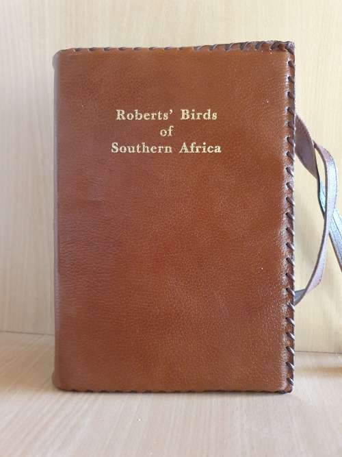 Roberts` Birds of Southern Africa: Gordon Lindsay Maclean (Book covered in leather)