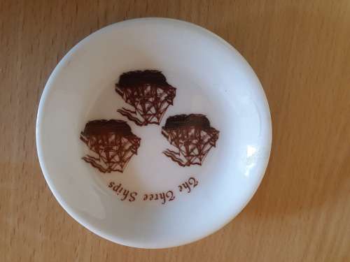The Three Ships Pin Dish - Huguenot (8cm)