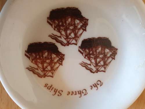 The Three Ships Pin Dish - Huguenot (8cm)
