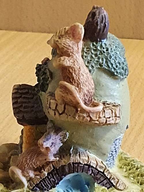 Small House Figurine - height 7cm width 6cm