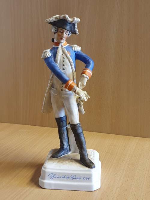 W. Goebel Figurine - Officier De La Garde - West Germany