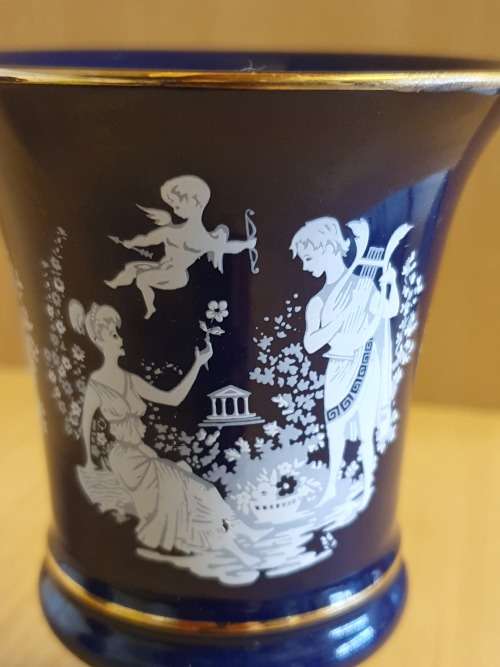 Vintage Cobalt  Blue Vase - Made in Italy (height 13cm. width 8cm)