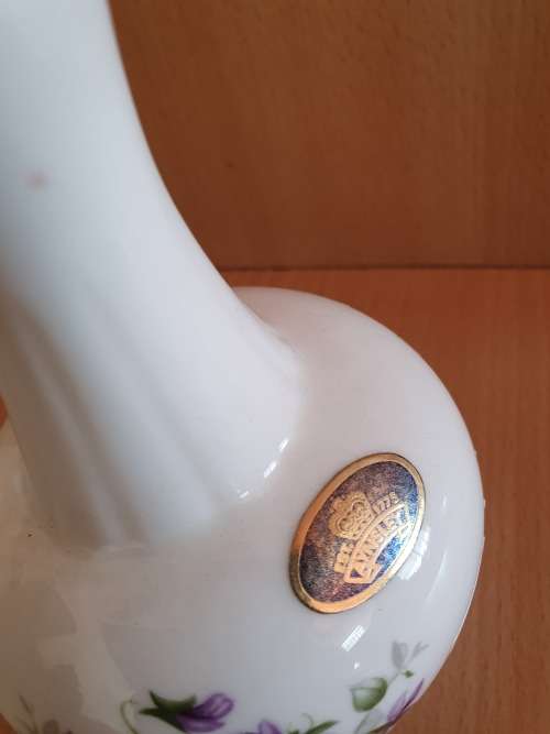 Porcelain Aynsley Fine English Bone China `Wild Violets` Vase