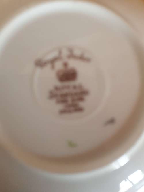 Royal Tudor, Fine Bone China Clam Shaped Bowl