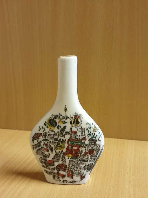 Vintage Munich Escorial A. Riemer Schmid Escorial Grün Bottle (12cm x 8cm)