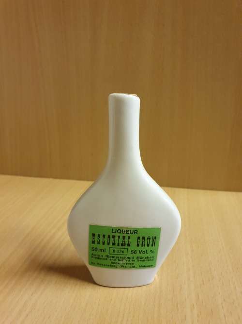 Vintage Munich Escorial A. Riemer Schmid Escorial Grün Bottle (12cm x 8cm)