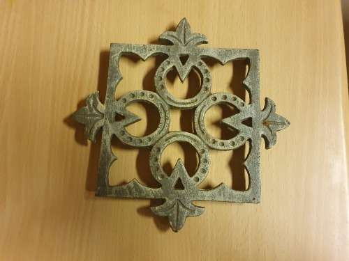 Cast Iron Trivet Pot Stand