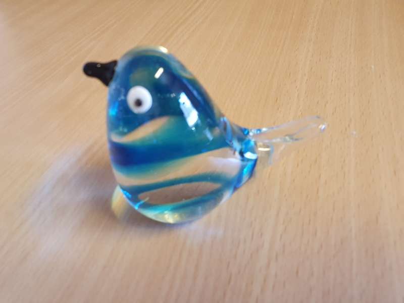 Glass Blue Bird Figurine/Paperweight