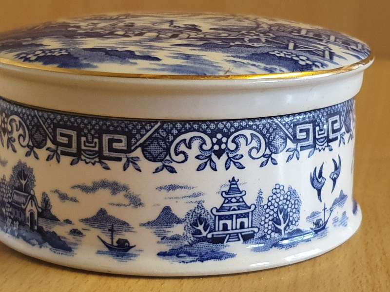 Round Blue & White Hillchurch Pottery Hand Engraved Pattern  Trinket Dish