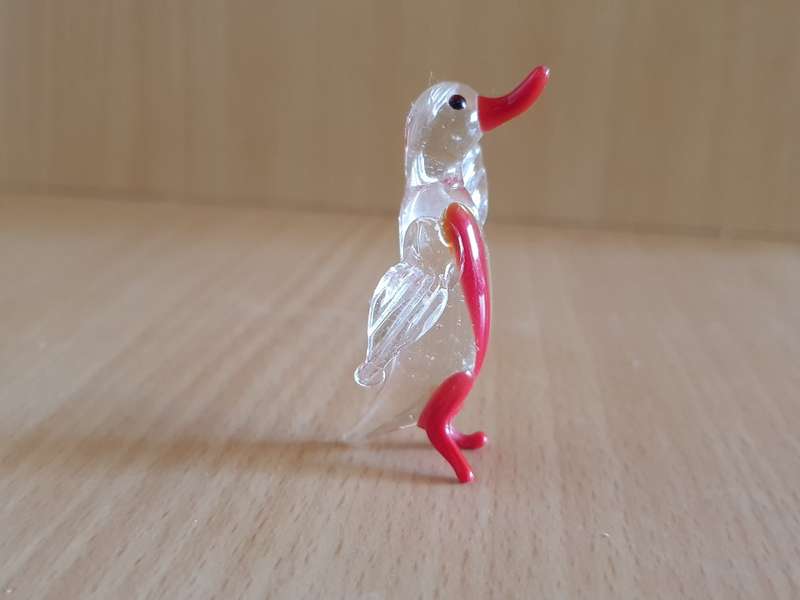 Miniature Glass Duck Figurine (height 5cm width 4cm)