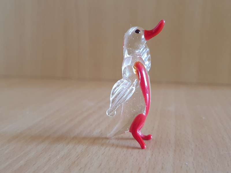 Miniature Glass Duck Figurine (height 5cm width 4cm)