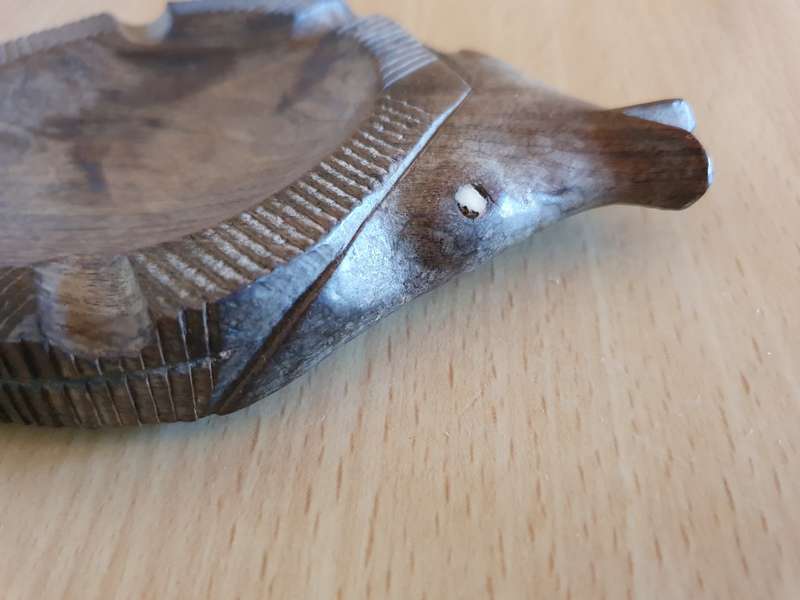 Wooden Fish Shaped Ashtray (18cm x 10cm)