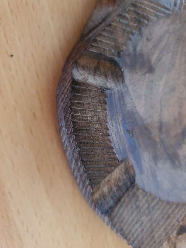 Wooden Fish Shaped Ashtray (18cm x 10cm)