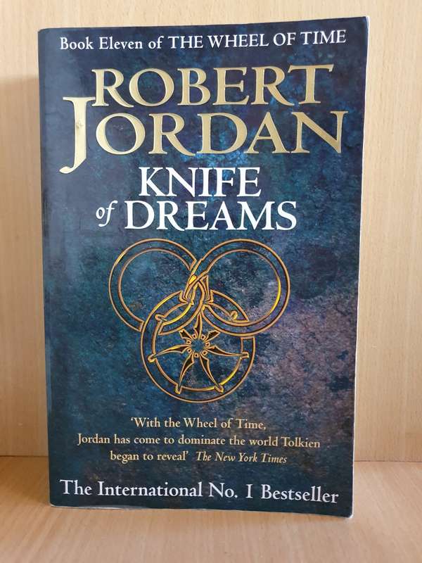 Knife of Dreams : Robert Jordan (Paperback)