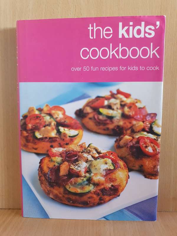The Kids` Cookbook - Over 50 fun recipes for kids to cook