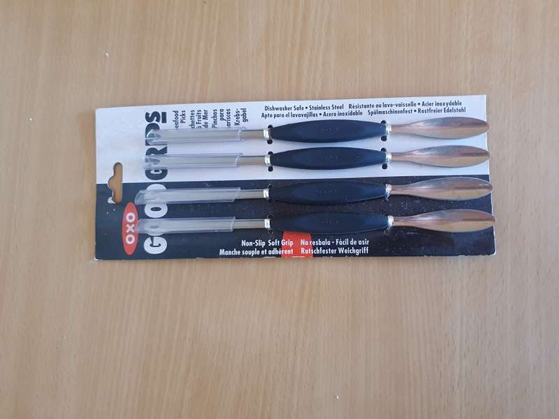 Set of 4 OXO Non-slip Soft Grip Seafood Forks