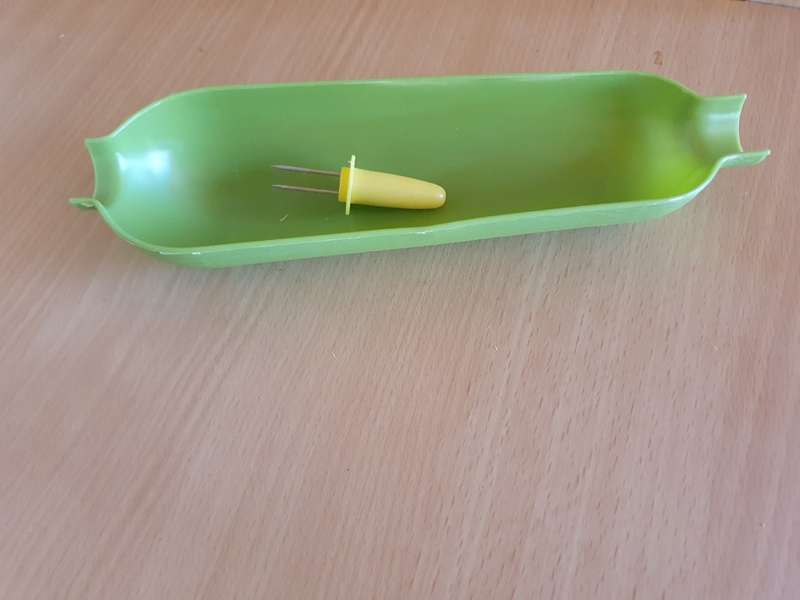 Set of 4 Vintage Corn Kups