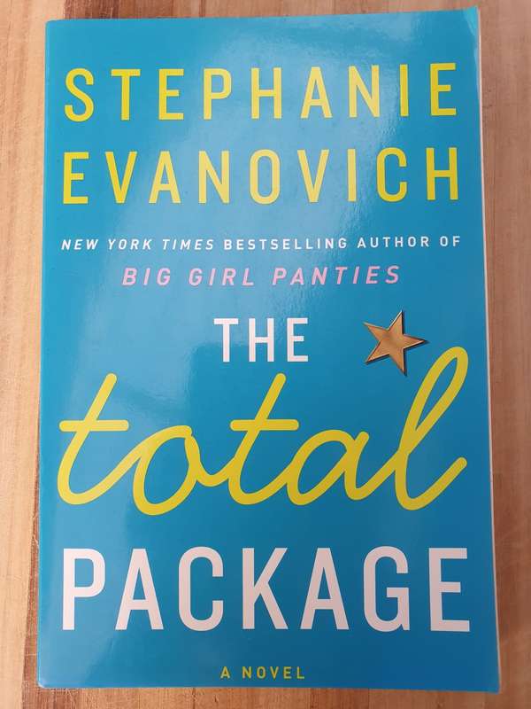 The Total Package: Stephanie Evanovich (Paperback)