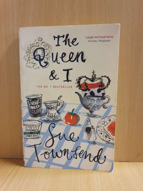 The Queen & I : Sue Townsend (Paperback)