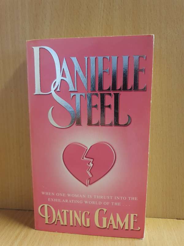 Dating Game: Danielle Steel (Paperback)