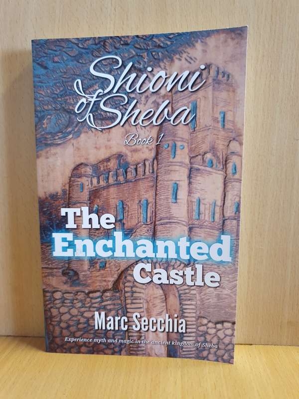 The Enchanted Castle: Marc Secchia (Paperback)