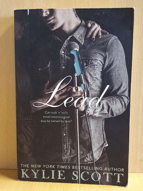 Lead: Kylie Scott (Paperback)