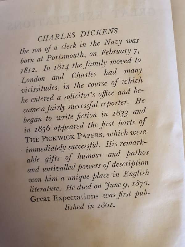 Great Expectations : Charles Dickens