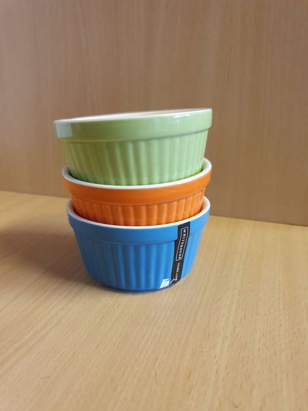 Set of 3 Ramekins (height 6cm width 10cm)