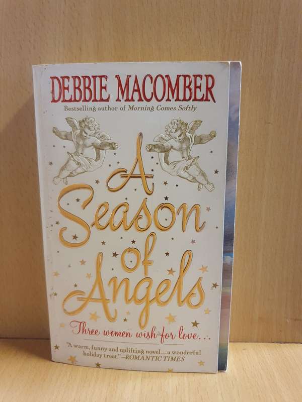 A Season of Angels: Debbie Macomber (Paperback)