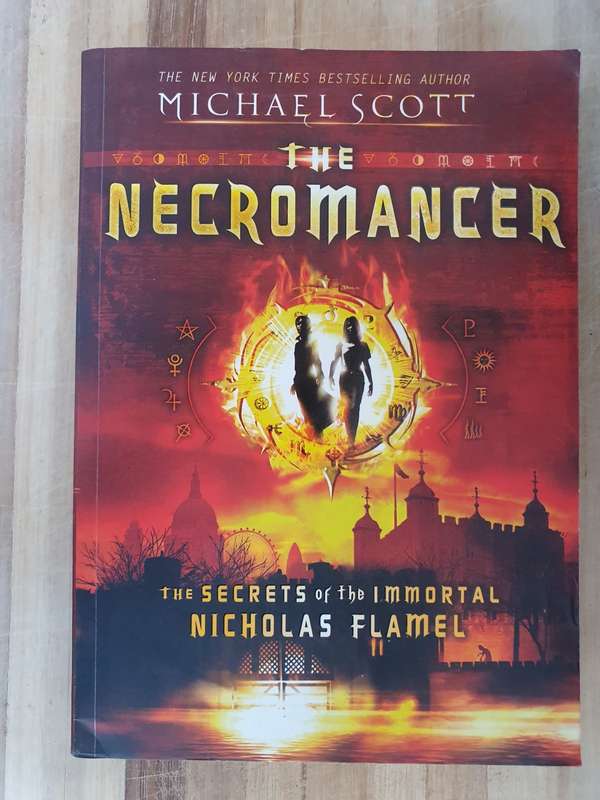 The Necromancer: Nicholas Flamel (Paperback)