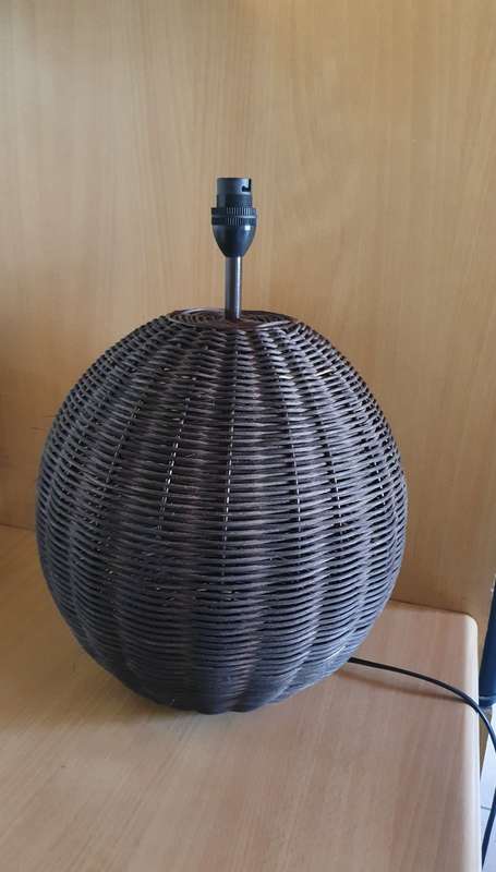 Round Brown Wicker Table Lamp