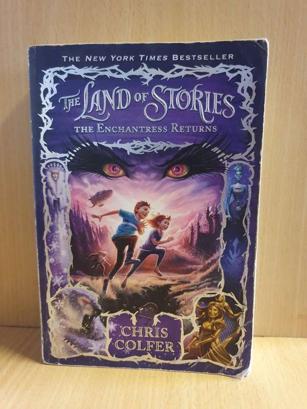 The Land of Stories - The Enchantress Returns : Chris Colfer (Paperback)