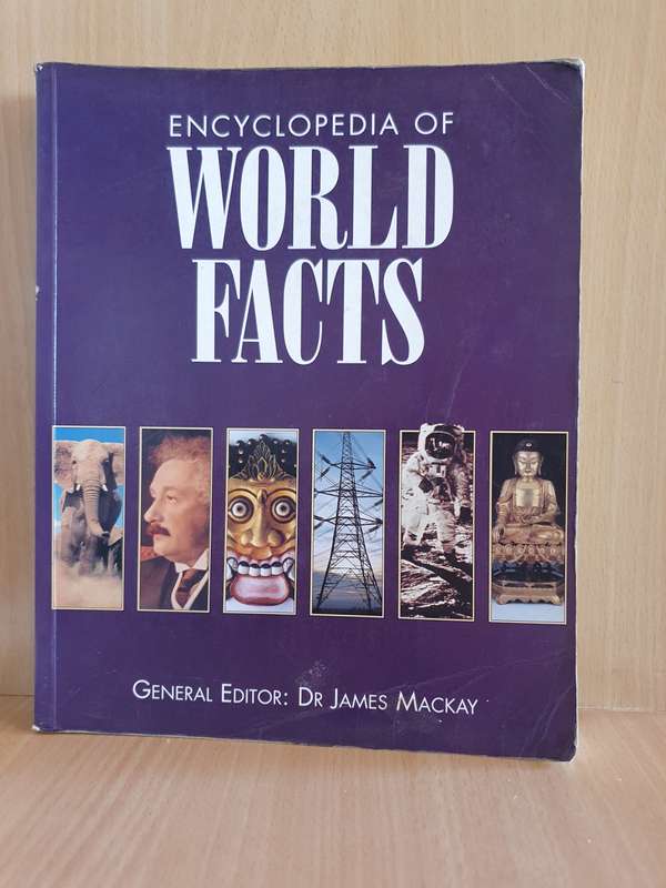 Encyclopedia of World Facts : Dr James Mackay (Paperback)