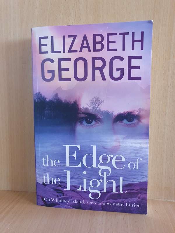 The Edge of the Light : Elizabeth George (Paperback)